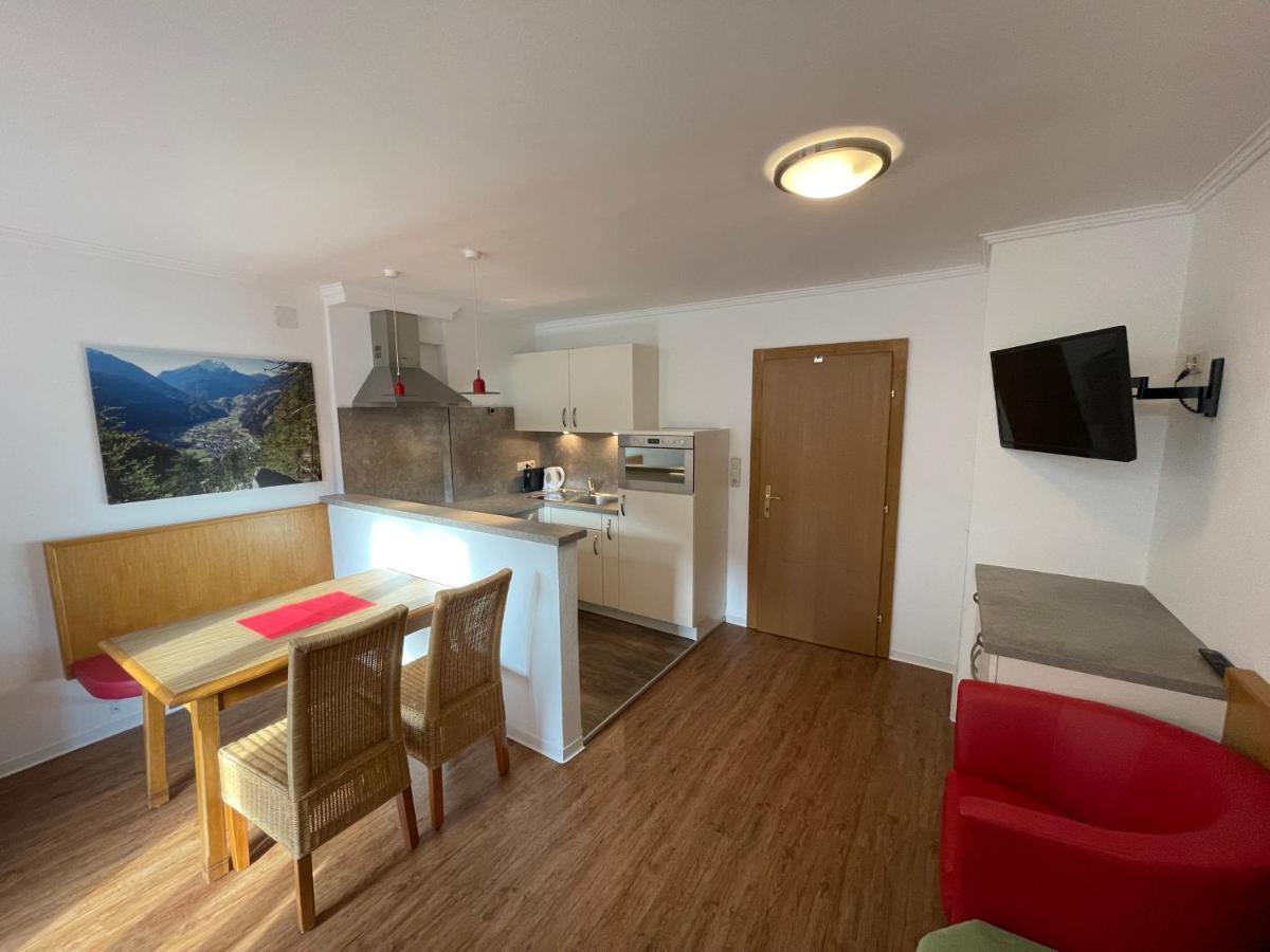 Gaestehaus Poell Mayrhofen Zewnętrze zdjęcie