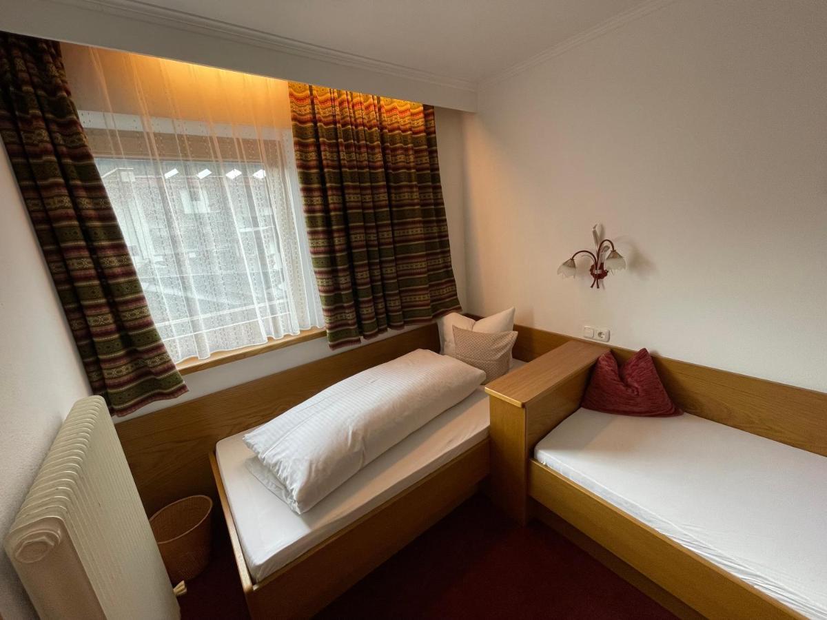 Gaestehaus Poell Mayrhofen Zewnętrze zdjęcie